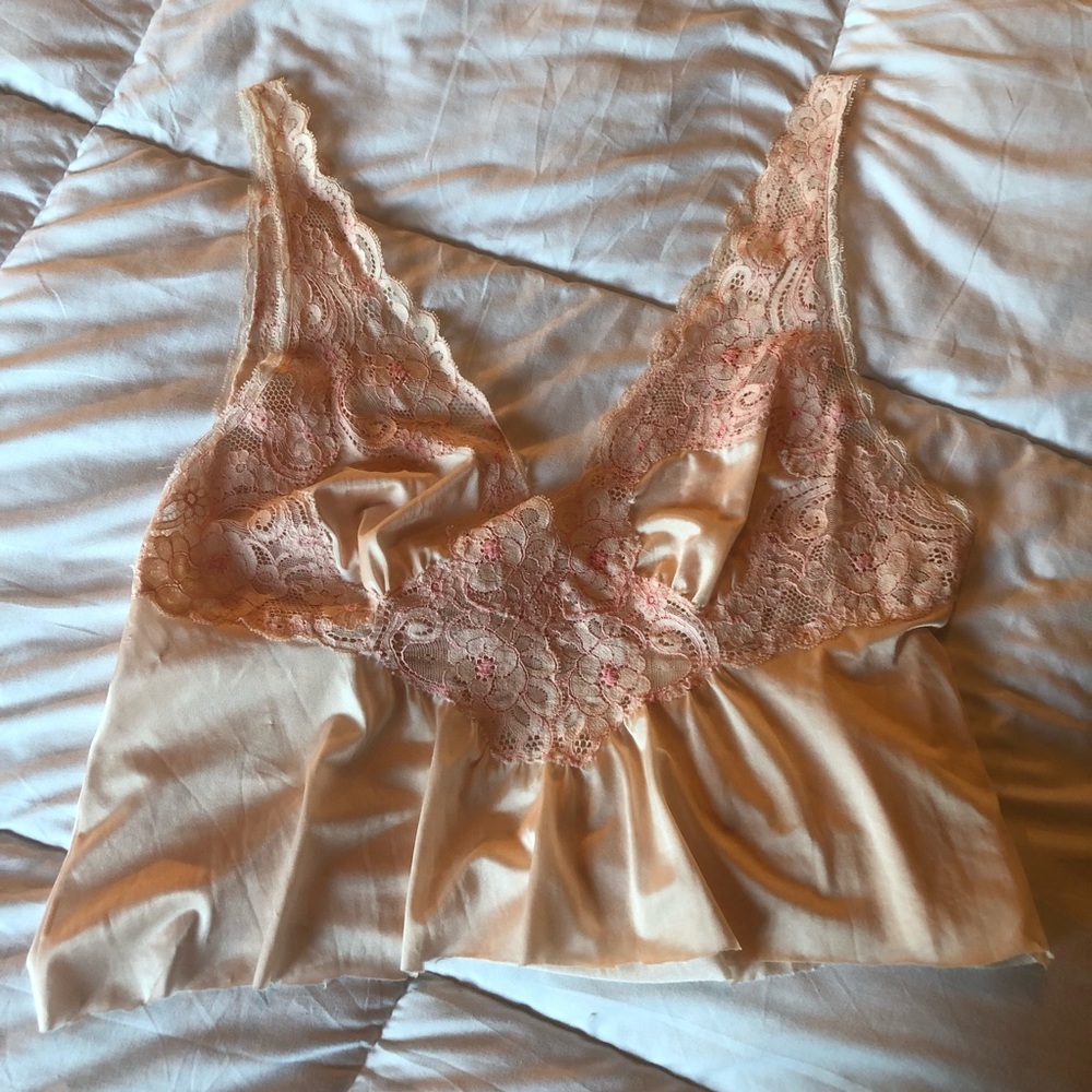VINTAGE Pink Sheer Lacey Tank Top 💕